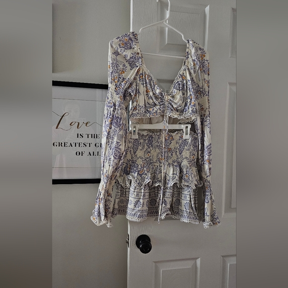 COPY - Olivaceous 2 piece set crop top/ mini skirt, floral, size S/M - Picture 1 of 10
